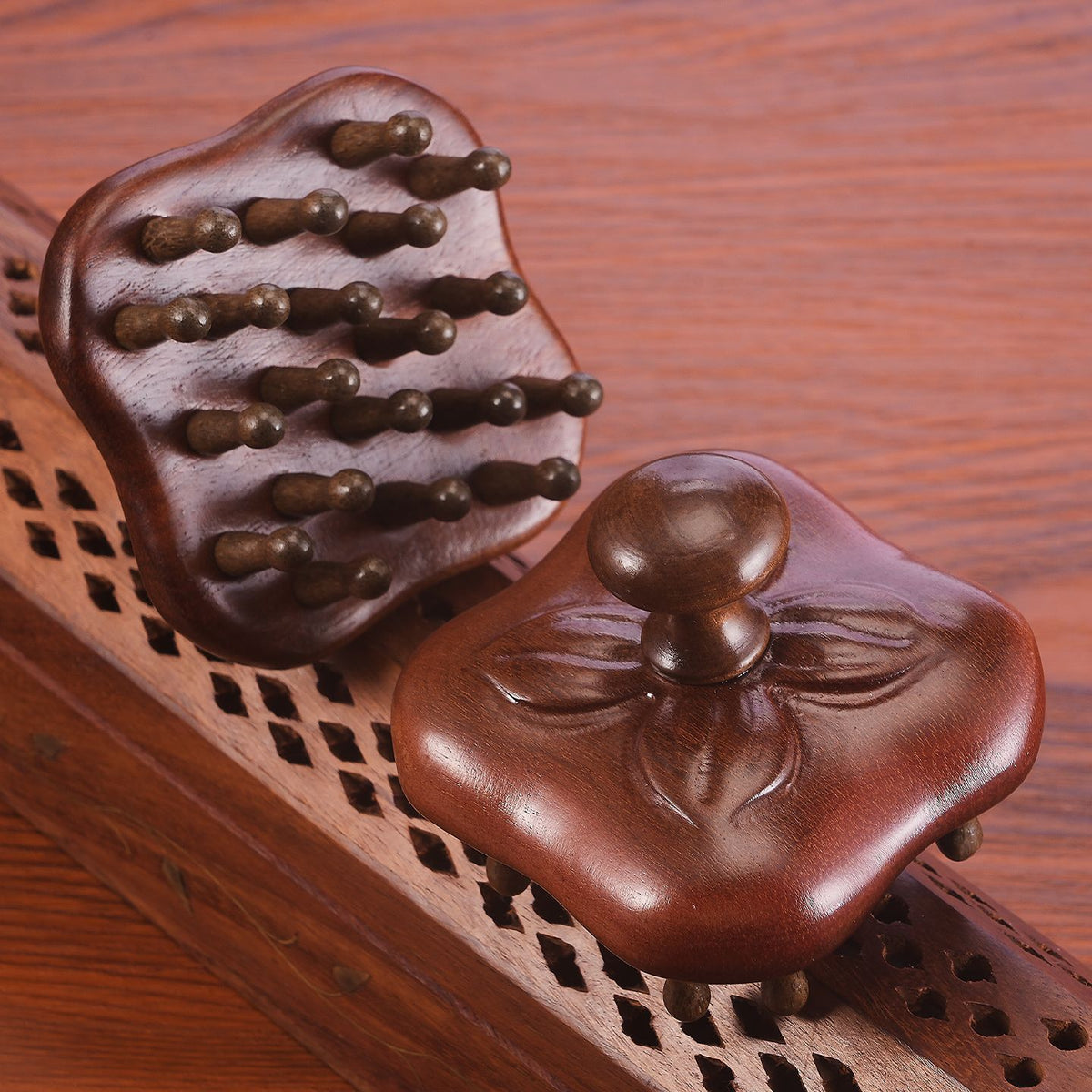 Sandalwood Four-Leaf Clover Comb with Wide Teeth for Smoothing Hair, Souvenir Gift, Scalp Meridian Massage, High Crown Hairbrush, Small Wooden Comb - image 4