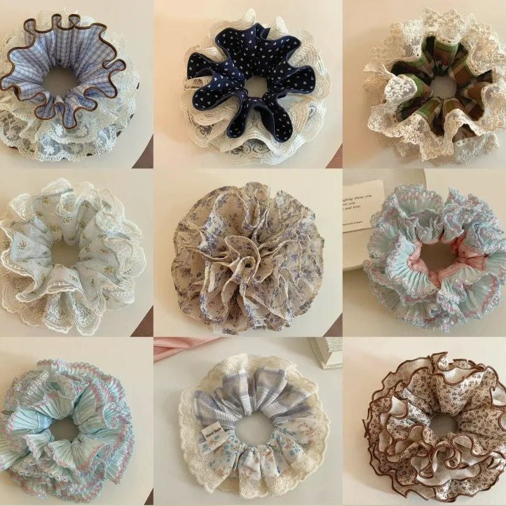 Korean-style polka dot lace scrunchie, French retro versatile bun and ponytail hair tie, high-end hair accessory - image 1