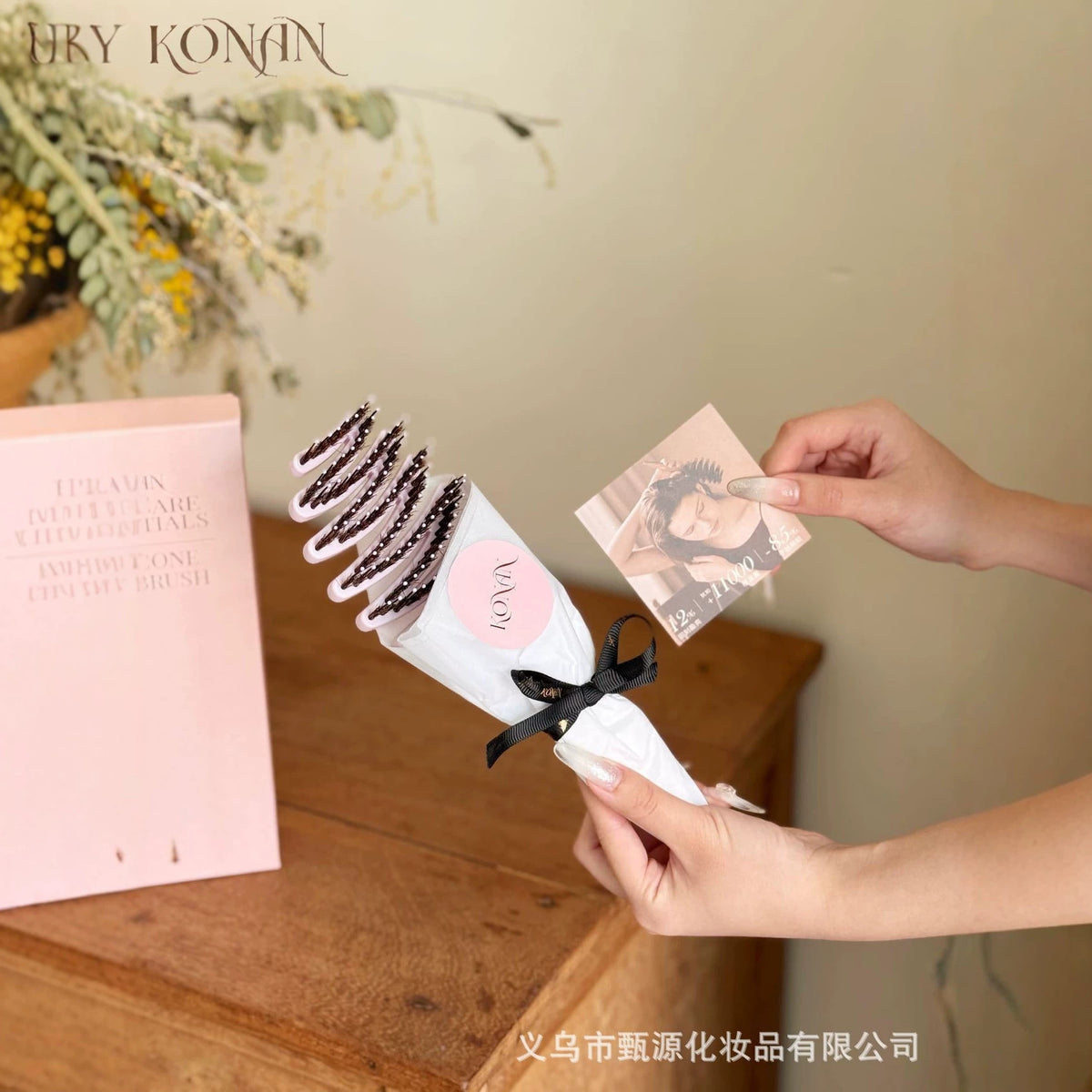 KONAN Pinecone Hair Comb, Hair Care Comb, Volumizing Styling Anti-Static Hair Nourishing Comb, Portable Gift, Wholesale Available - image 2