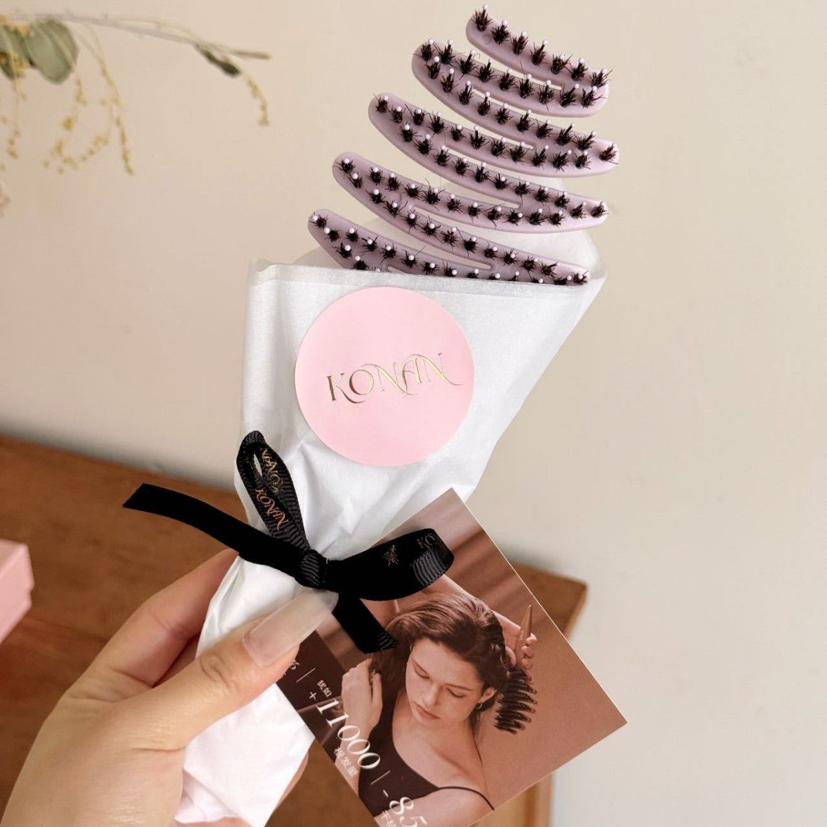KONAN Pinecone Hair Comb, Hair Care Comb, Volumizing Styling Anti-Static Hair Nourishing Comb, Portable Gift, Wholesale Available - image 3