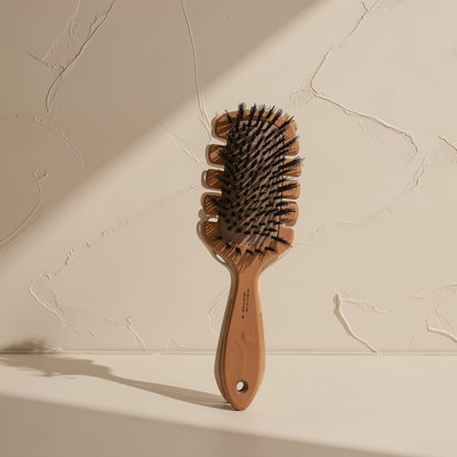 Boar-bristle hairbrush described as a ribbed comb, over 20 cm - view 2