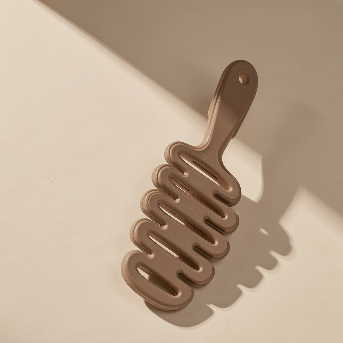 Boar-bristle hairbrush described as a ribbed comb, over 20 cm - view 3