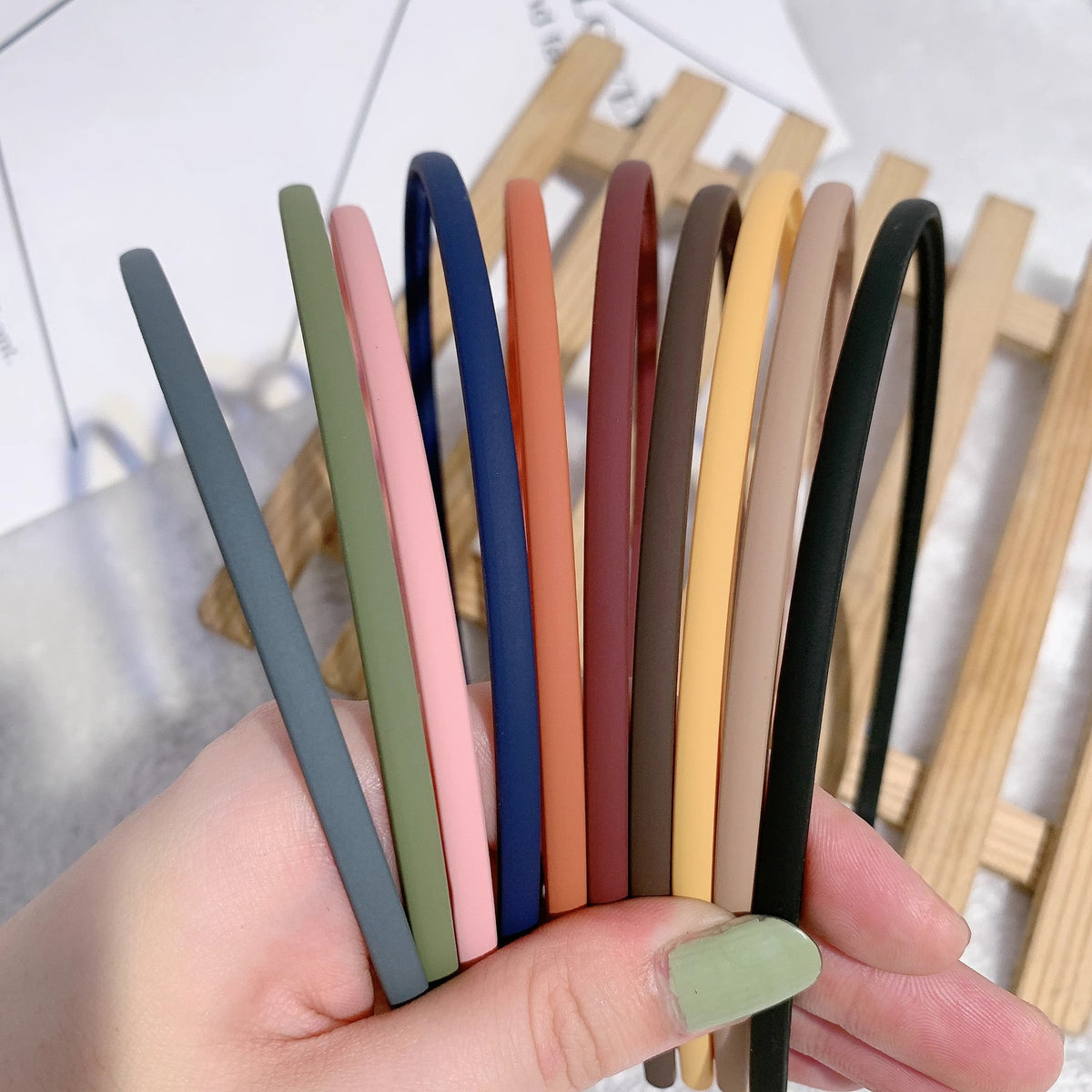 Plastic frosted headband women's thin color texture narrow edge black headband with teeth non-slip simple hairpin hair grottoes women - image 2