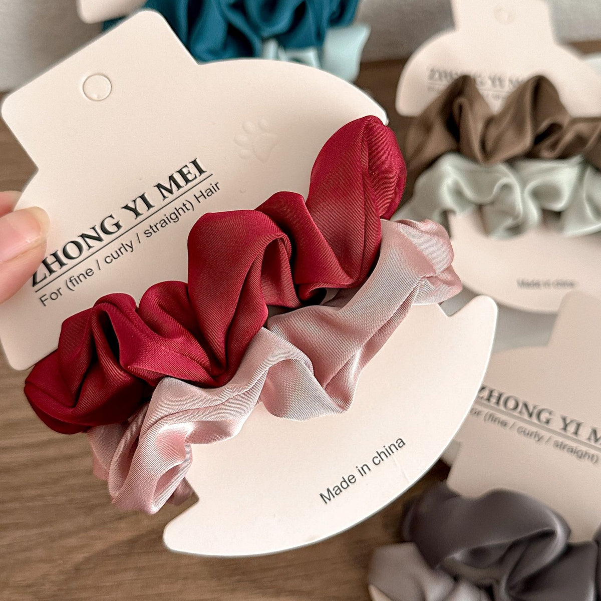 Pack of 2 High-End Large Intestine Rings, Silk Small Intestine Hair Rings, Korean Sweet and Simple Hair Accessories, Rubber Bands and Rubber Bands - image 4