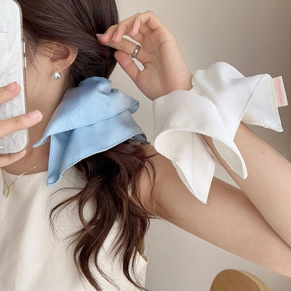 Satin Square Hair Tie with Polka Dots, Same Style as Popular Influencers, Anti-Slip Silk High-Elasticity Round Ponytail Hair Tie - image 3