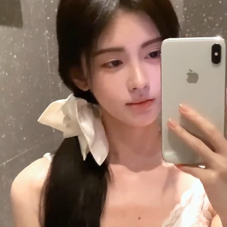 Satin Square Hair Tie with Polka Dots, Same Style as Popular Influencers, Anti-Slip Silk High-Elasticity Round Ponytail Hair Tie - image 4